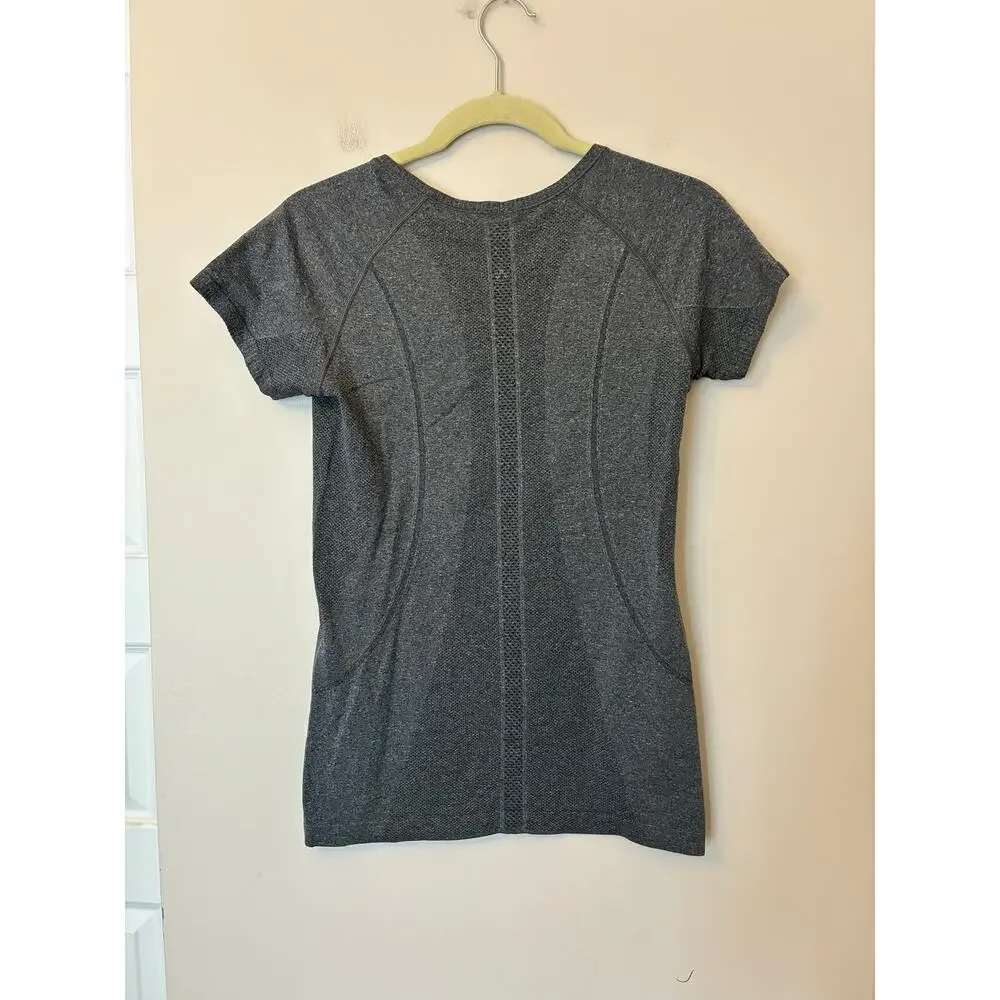 Lululemon Run: Swiftly Tech V Neck (First Release) Gray Size 8
